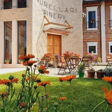 Nurellari Winery Cellar And מלון