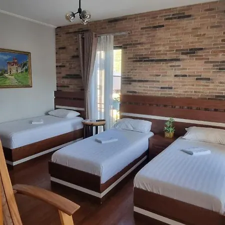 Nurellari Winery Cellar And Hotel *