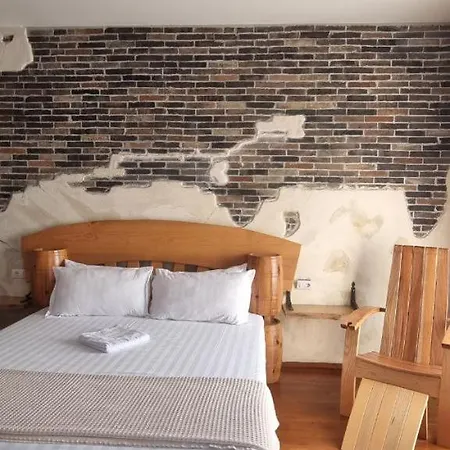 Nurellari Winery Cellar And Otel Berat