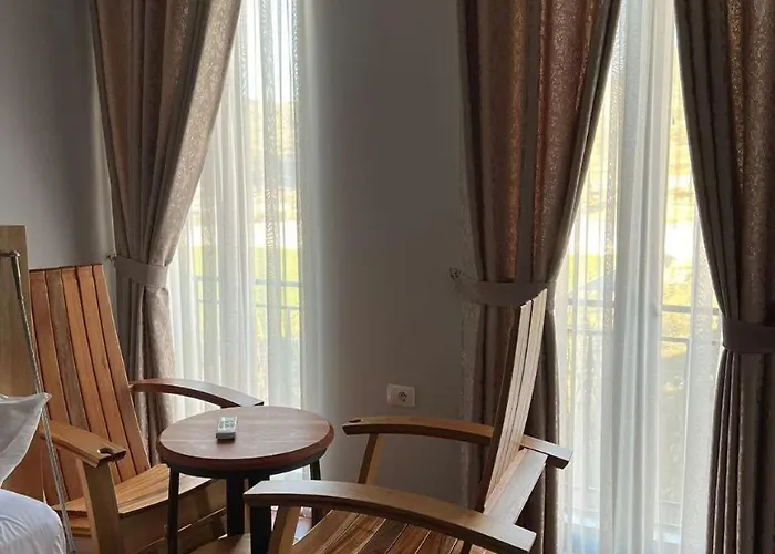 Nurellari Winery Cellar And Hotel *